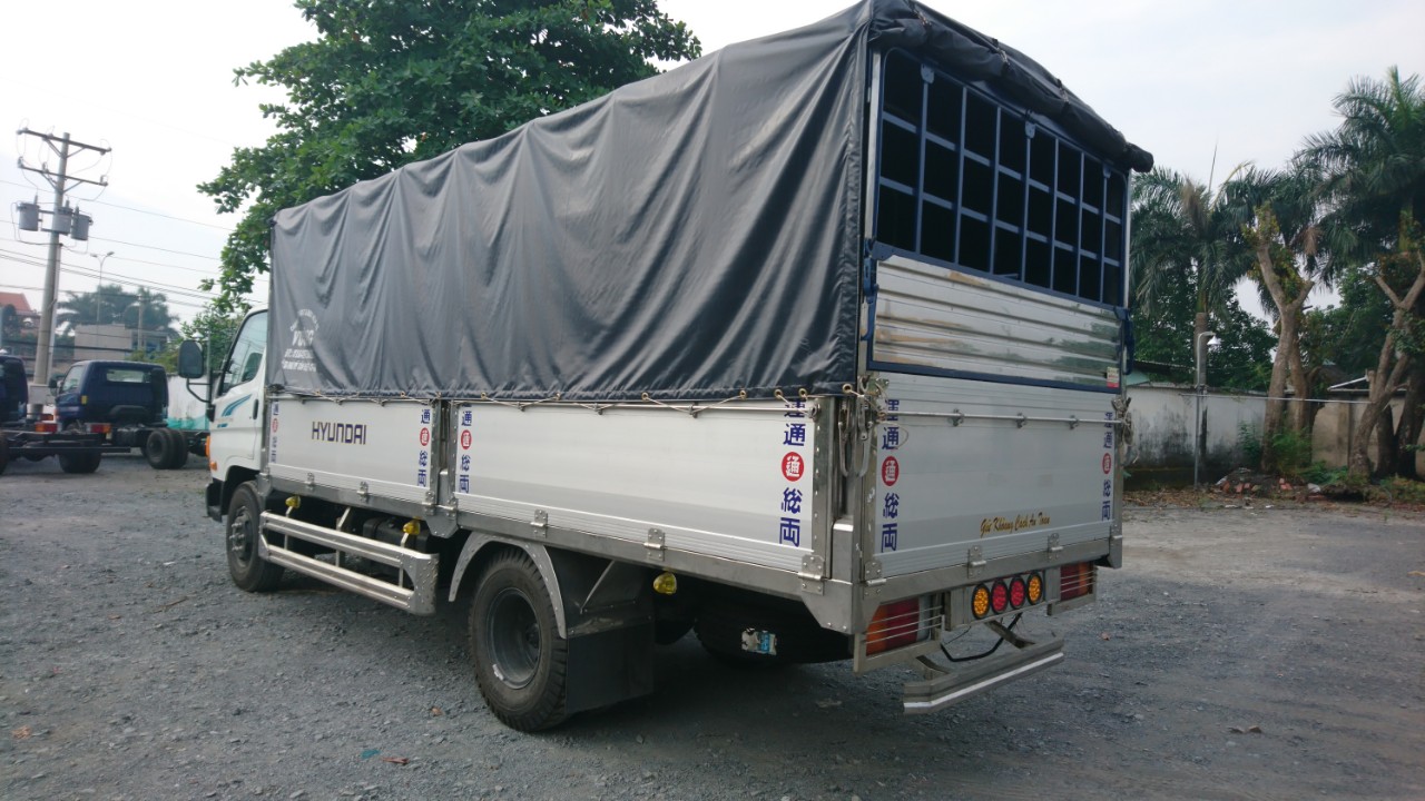 Cần bán xe tải Hyundai 7T thùng 5m7