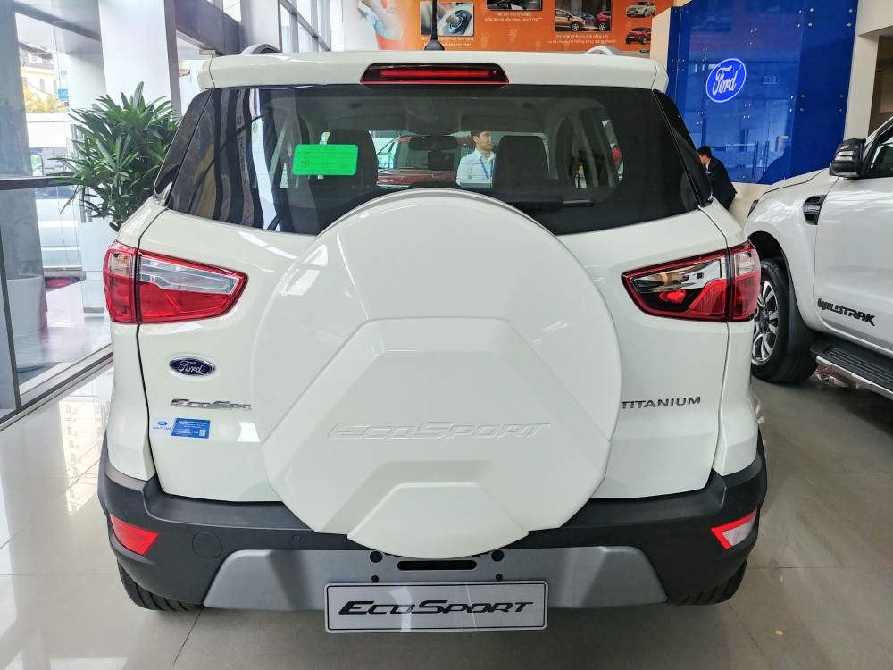 Ford Ecosport Titanium màu trắng Giao ngay giá tốt