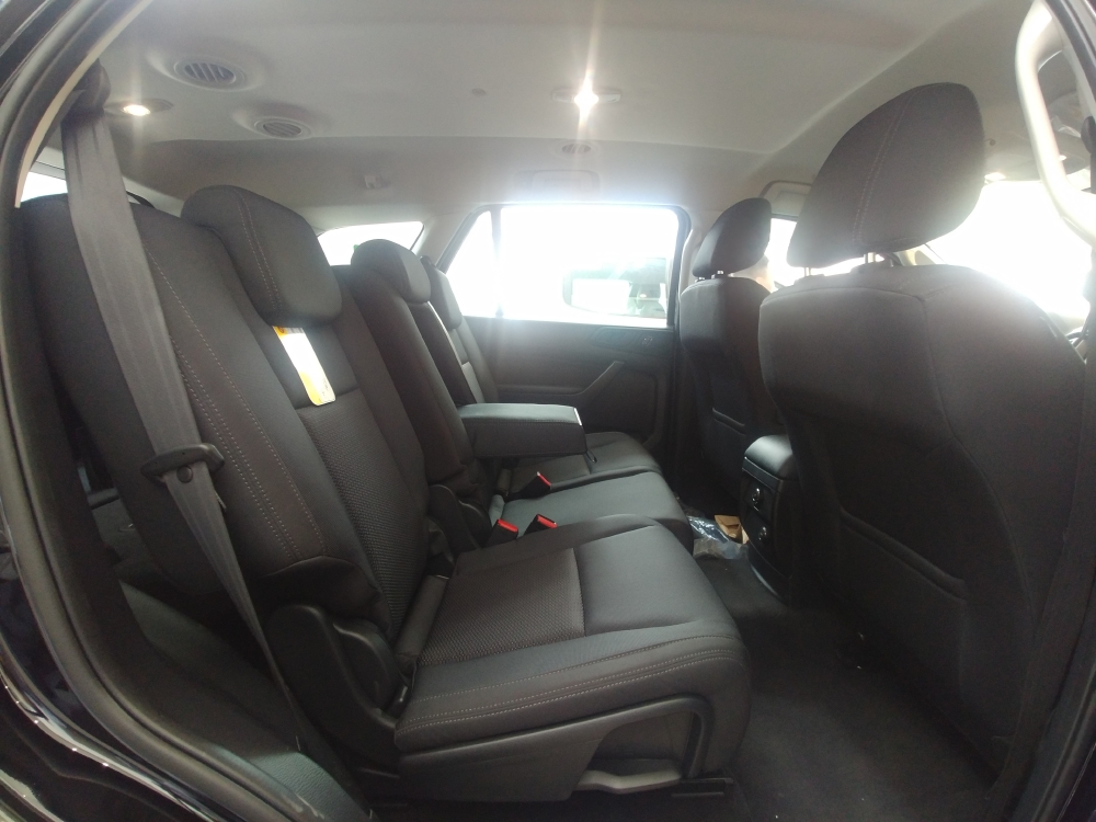Cần bán xe Ford Everest 2019 Titanium nhập Thái