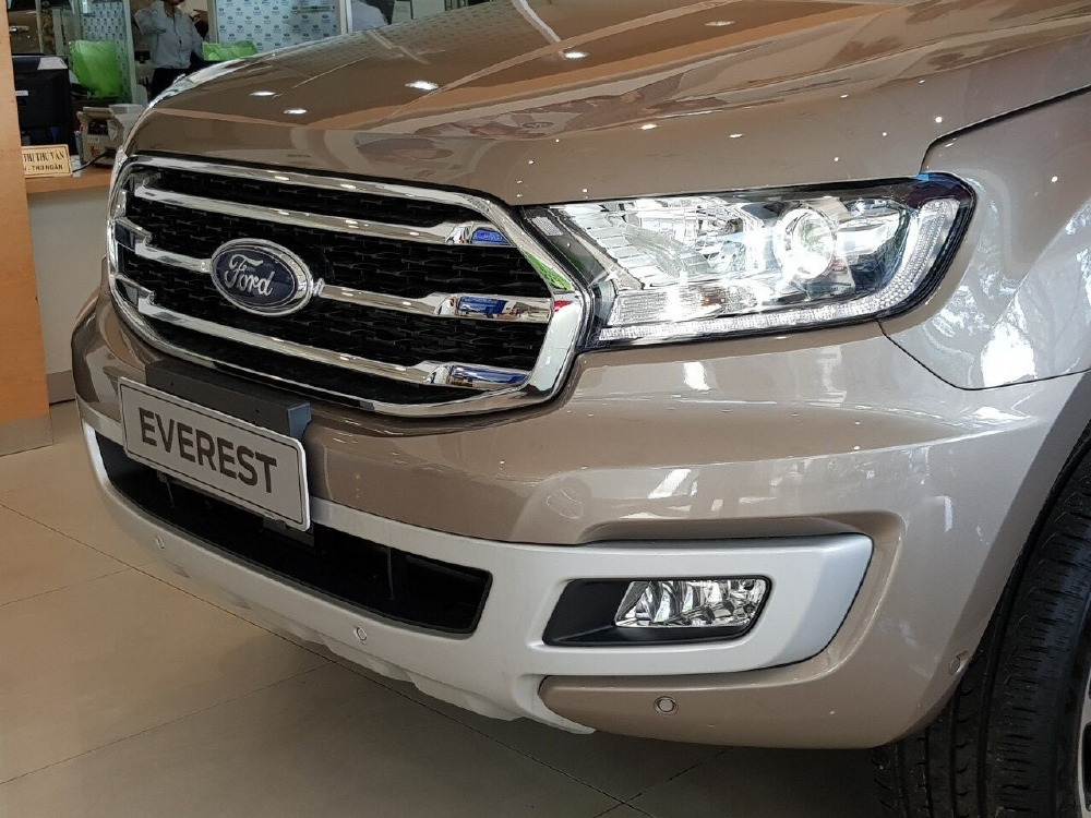 Cần bán xe Ford Everest 2019 Titanium nhập Thái