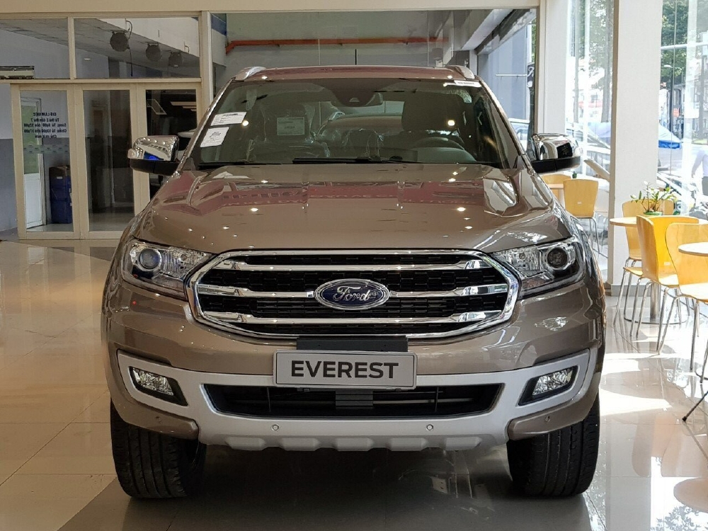 Cần bán xe Ford Everest 2019 Titanium nhập Thái