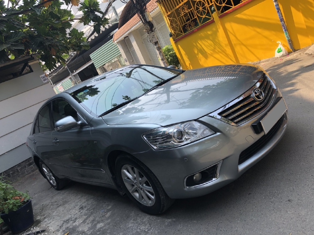 Bán xe Camry 2.4G đời 2011 số tự động màu xám bstp