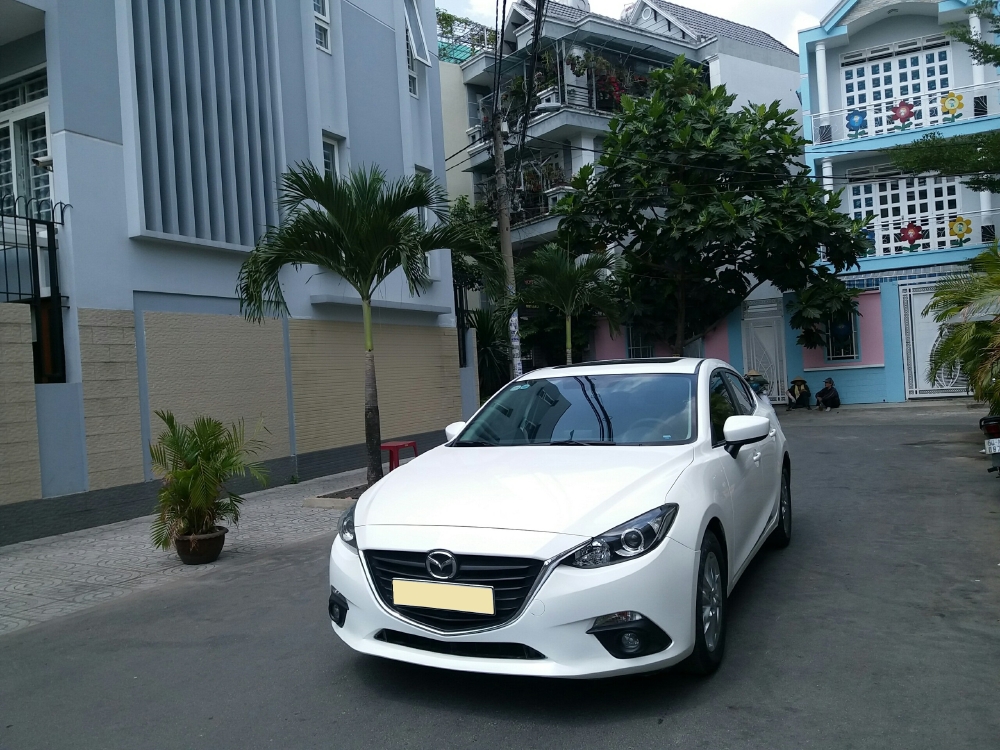 Bán chiếc Mazda 3 tự động 2017 dk 2018 Trắng