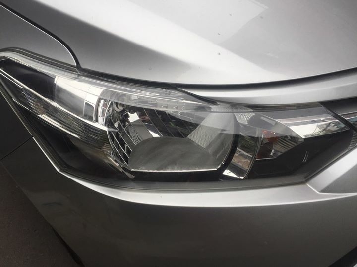 Cần bán gấp xe Vios E số sàn 2017 màu bạc