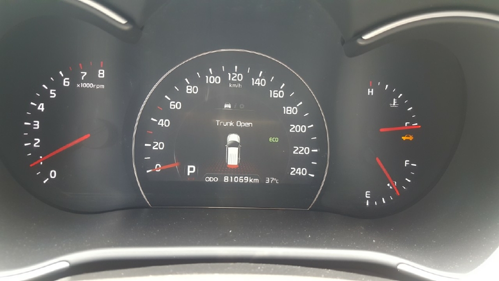 Bán Kia New Sorento GATH 2.4AT màu bạc máy xăng số tự động bản sản xuất 2014 biển SG mẫu mới