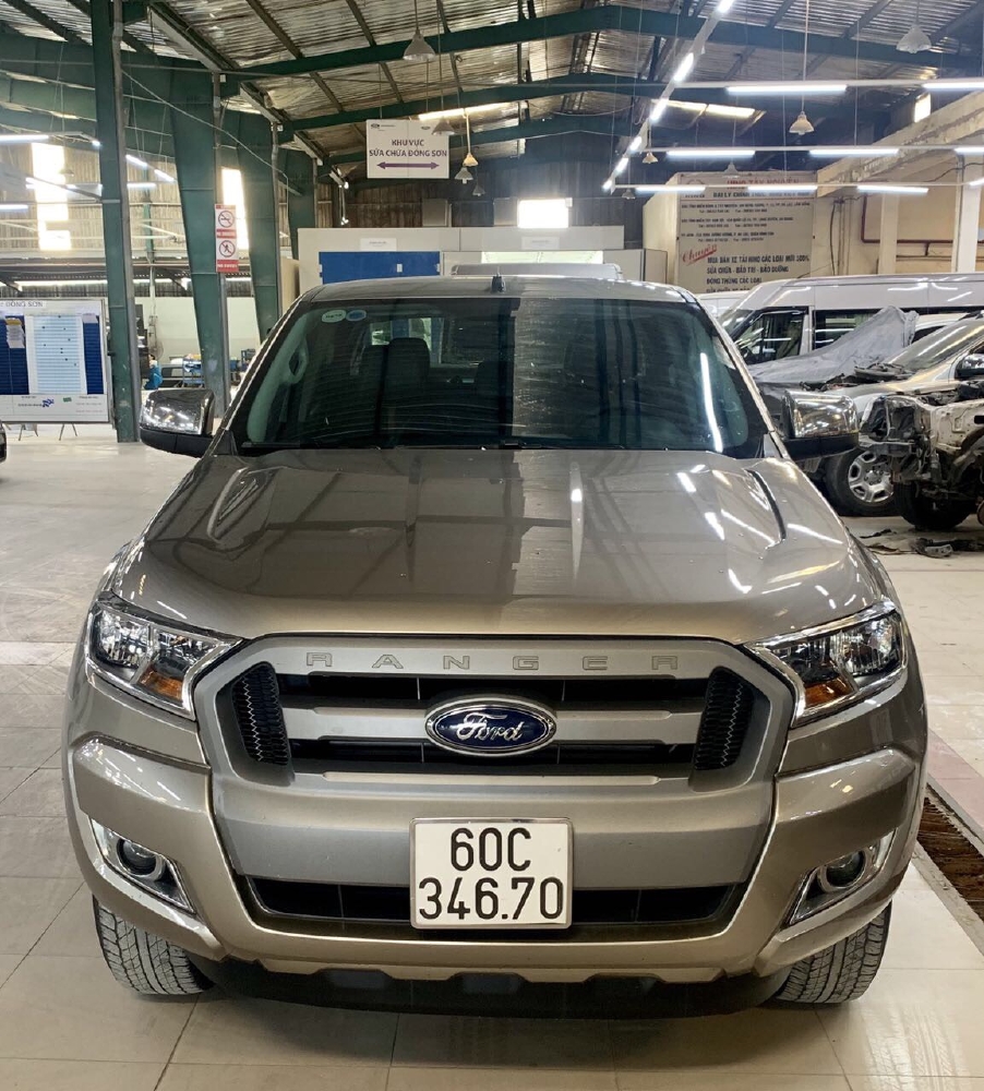 Bán Ford Ranger XLS 01 cầu sx 2017 màu vàng thùng thấp