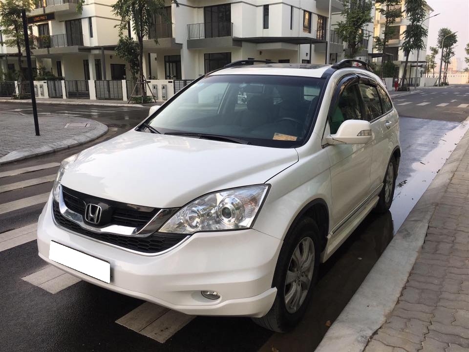 Cần bán cọp Crv 2011 at. 2.4 full, màu trắng tinh khôi
