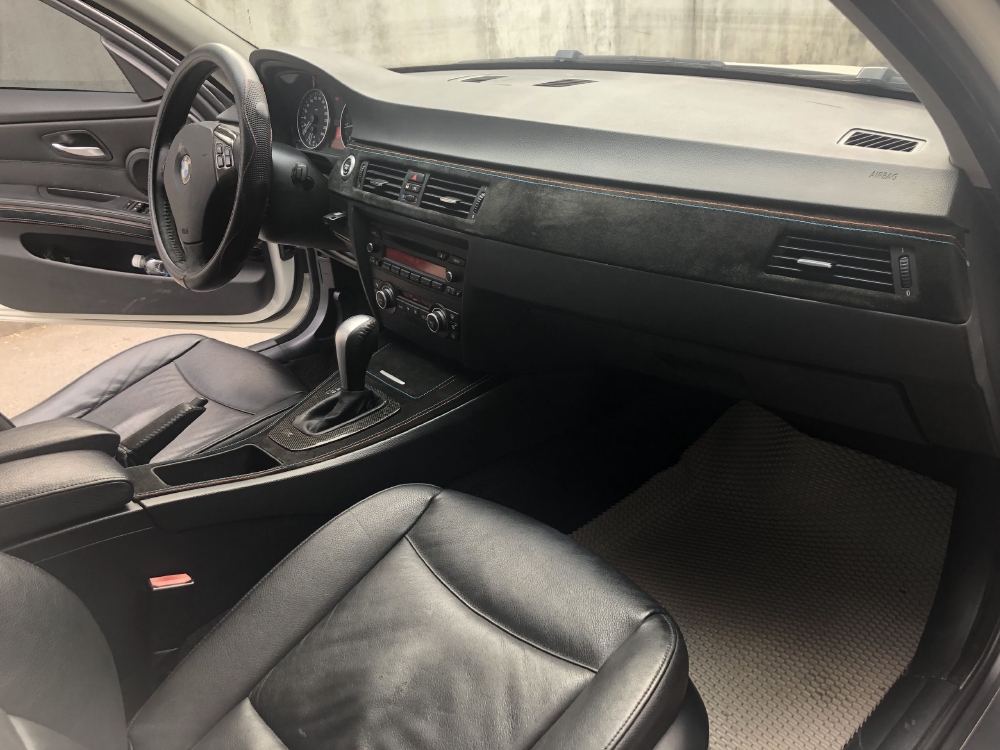 Bán Bmw 320I 2008 màu trắng tự động mới keng