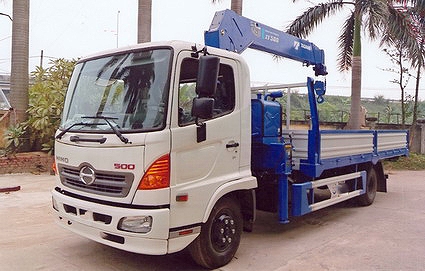 Xe tải 7 tấn HINO FC9JLSW gắn cẩu 5 tấn 5 đốt TADANO TM-ZT505 thùng dài 6m | Hỗ trợ mua trả góp 90% giá trị xe