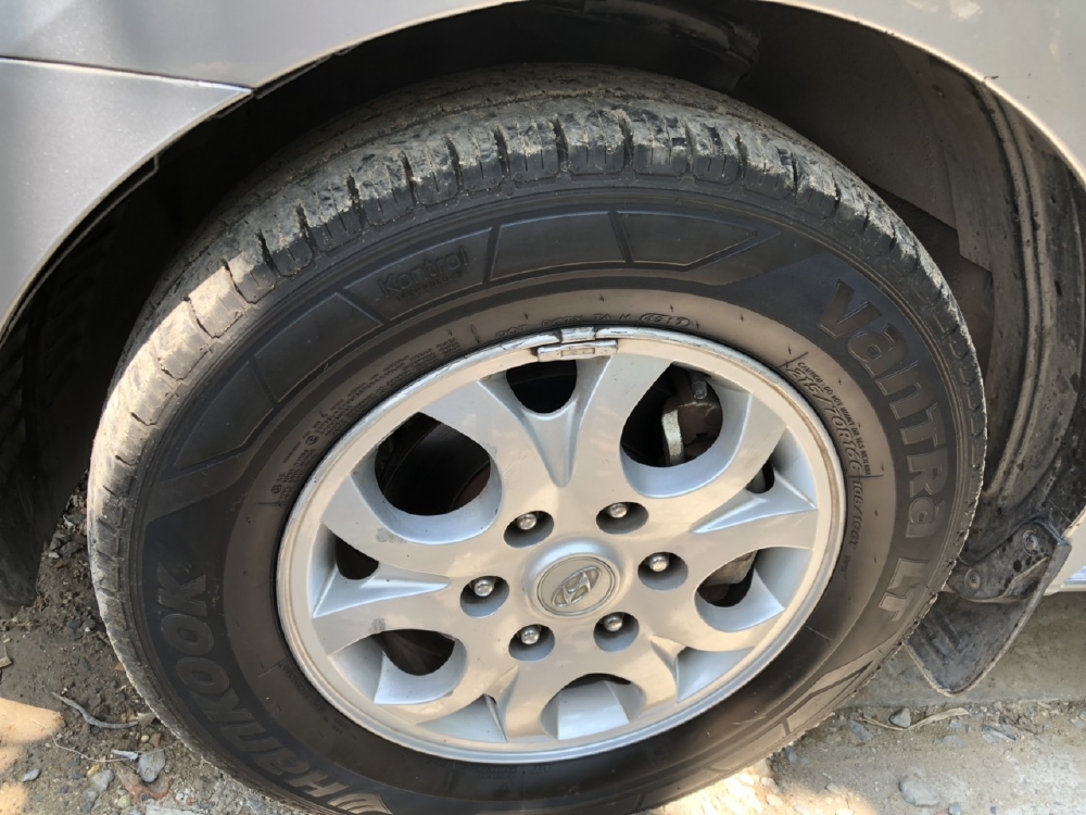Bán Hyundai Starex 2.5MT 9 chỗ máy dầu số sàn nhập Hàn Quốc 2013 màu xám biển SG