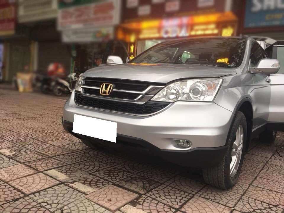 Gia đình đổi xe cần bán Crv, số tự động, sản xuất 2011, bản 2.4 full, màu bạc