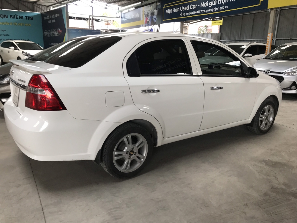 Bán Chevrolet Aveo LTZ 1.5AT màu trắng số tự động sản xuất 2016 biển Đồng Nai 1 chủ đi 32000km