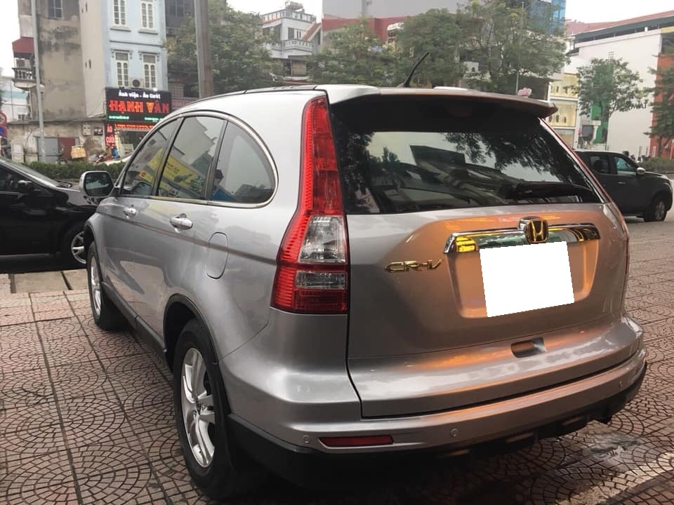 Gia đình đổi xe cần bán Crv, số tự động, sản xuất 2011, bản 2.4 full, màu bạc