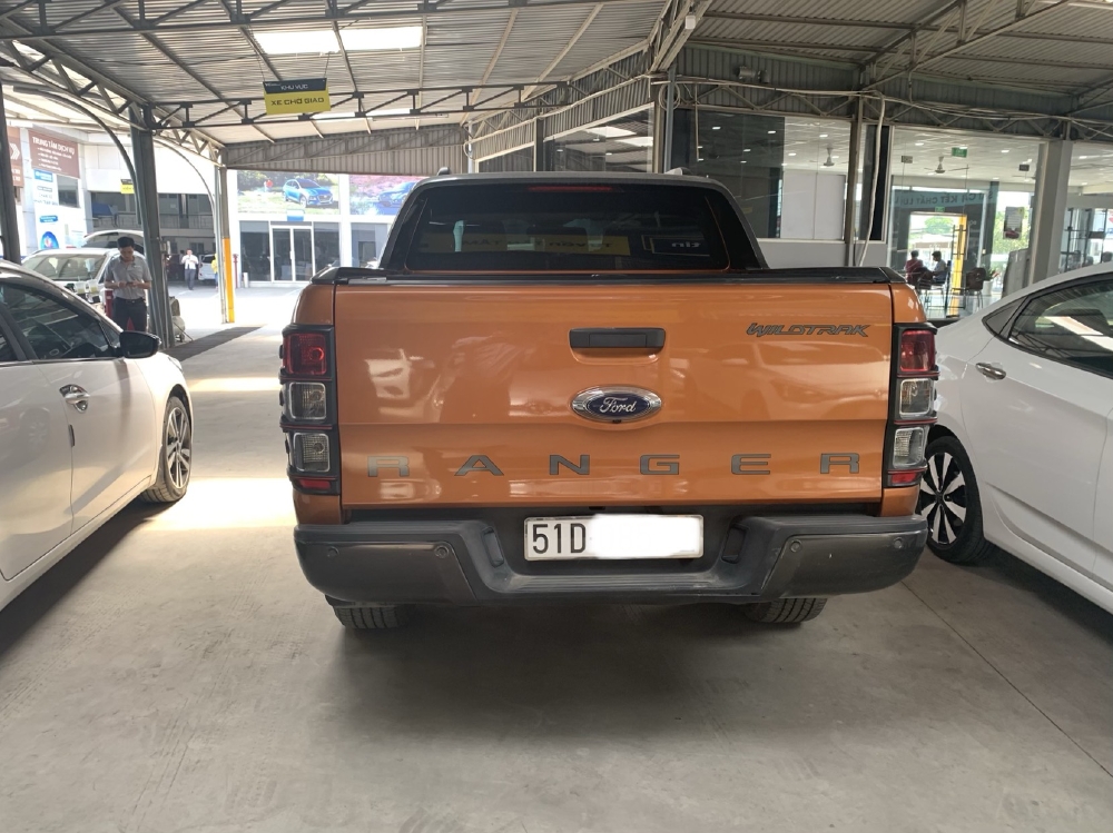 Bán Ranger Wildtrak 3.2AT 2016, màu cam, đúng chất, biển TP, giá TL