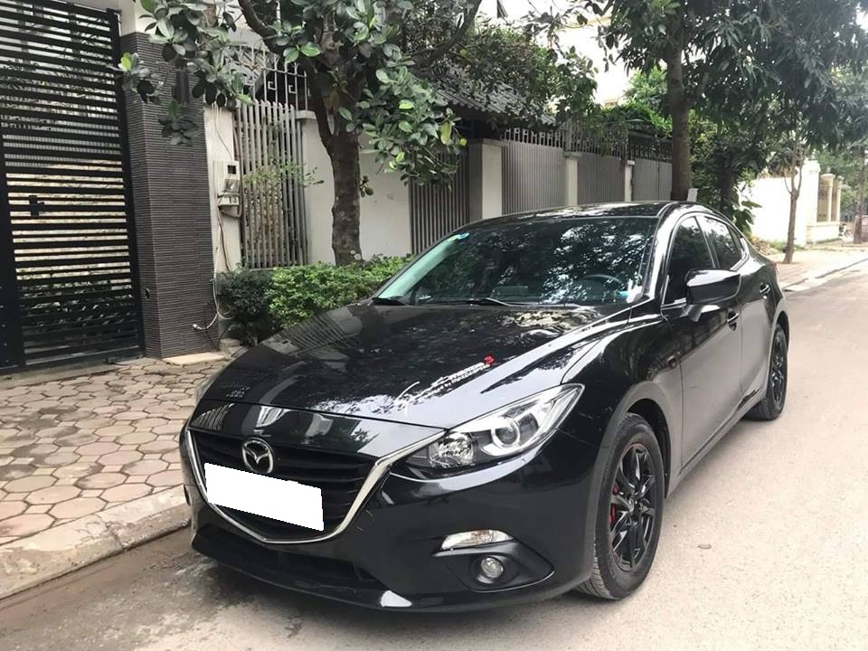 kẹt tiền bán Mazda3, sản xuất 2017, số tự động, màu đen, gia đình ít dùng
