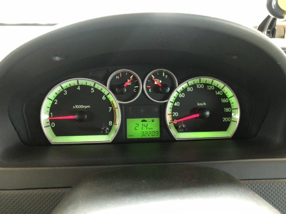 Bán Chevrolet Aveo LTZ 1.5AT màu trắng số tự động sản xuất 2016 biển Đồng Nai 1 chủ đi 32000km