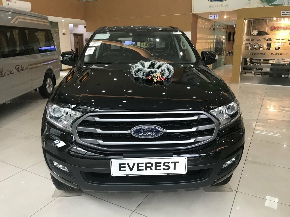 Cần bán xe Ford Everest Ambiante 2019 Màu Đen  trả góp giá tốt tại Xuân Mai Hòa Bình