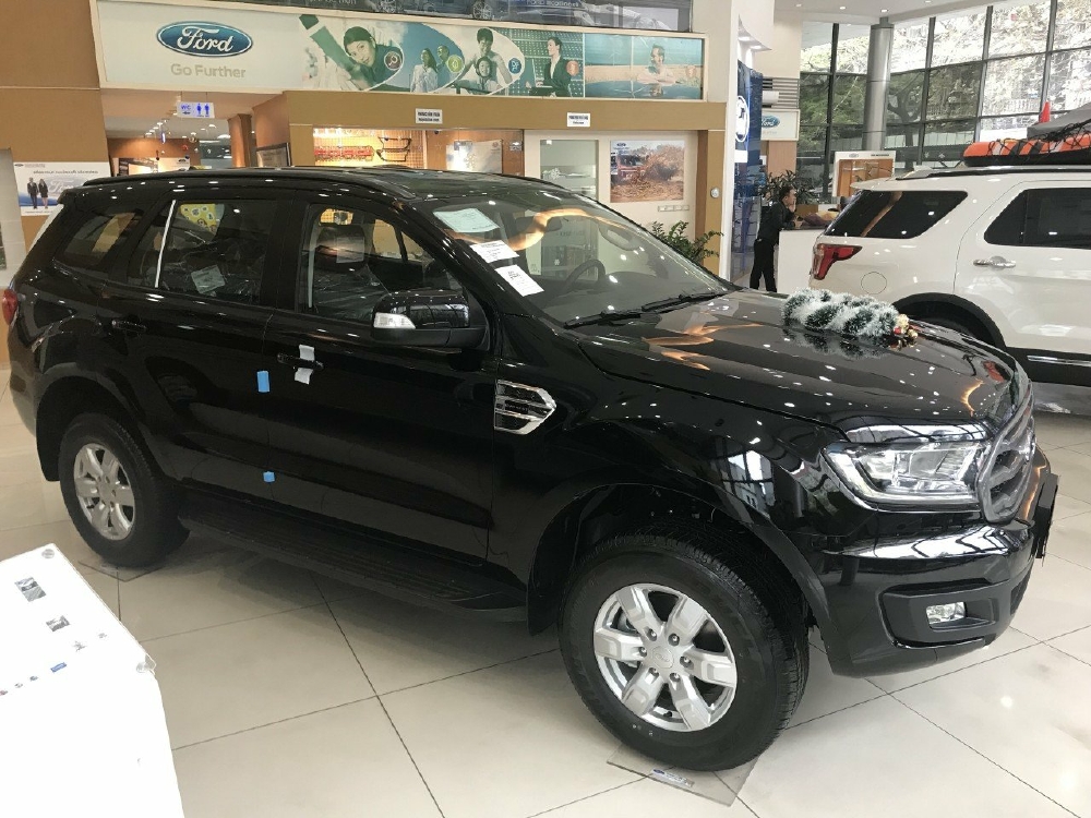 Cần bán xe Ford Everest Ambiante 2019 Màu Đen  trả góp giá tốt tại  Quảng Ninh Lạng Sơn