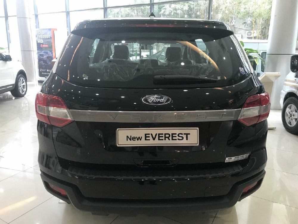 Cần bán xe Ford Everest Ambiante 2019 Màu Đen  trả góp giá tốt tại Xuân Mai Hòa Bình