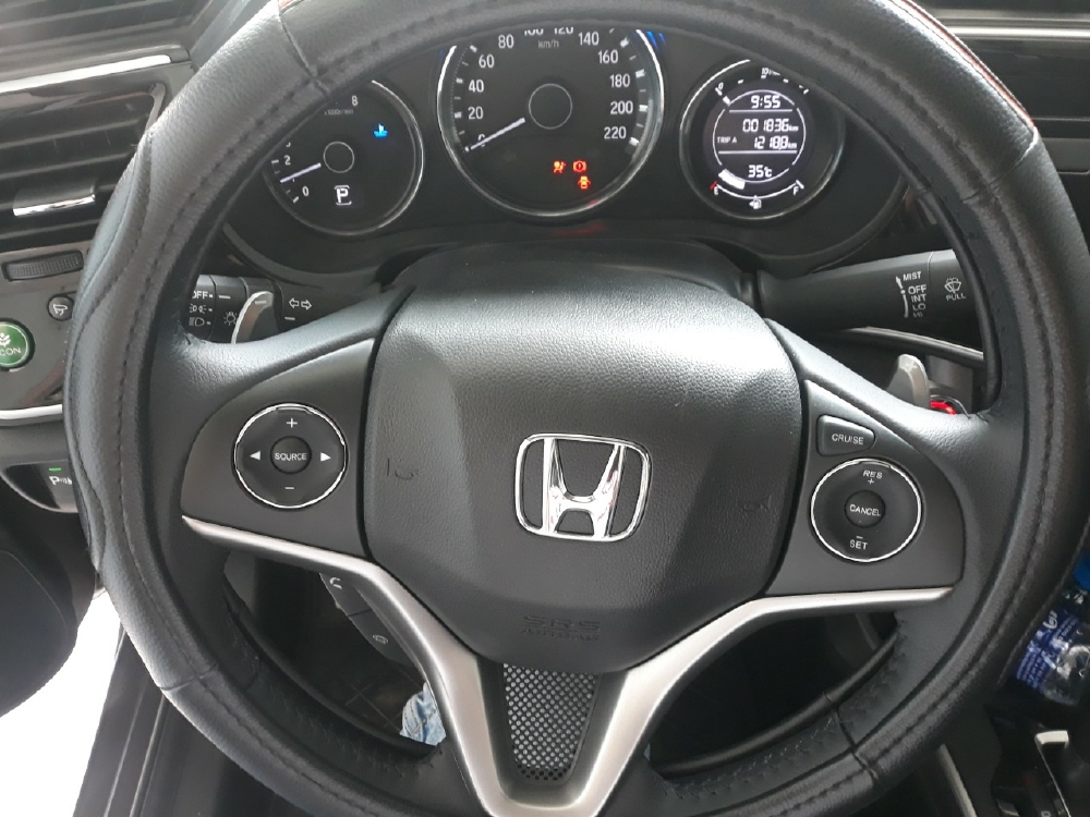 Bán Honda City TOP 1.5CVT màu nâu titan số tự động sản xuất 2019 đi 1800km xe như mới