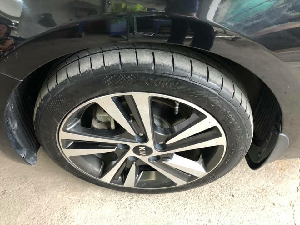 Bán Kia Cerato 9/2018 tự động, màu đen, bản 2.0 full option còn mới tinh