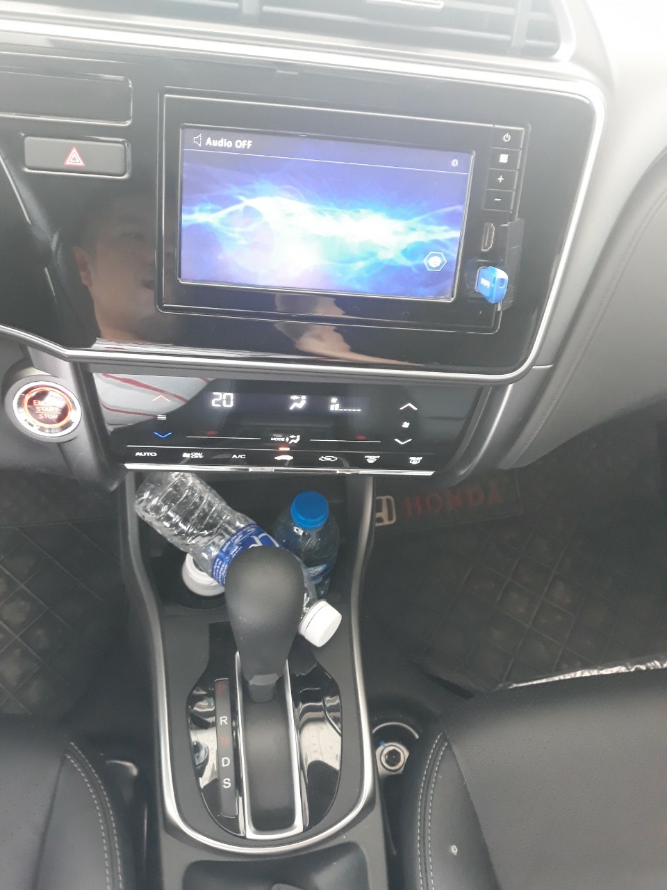 Bán Honda City TOP 1.5CVT màu nâu titan số tự động sản xuất 2019 đi 1800km xe như mới