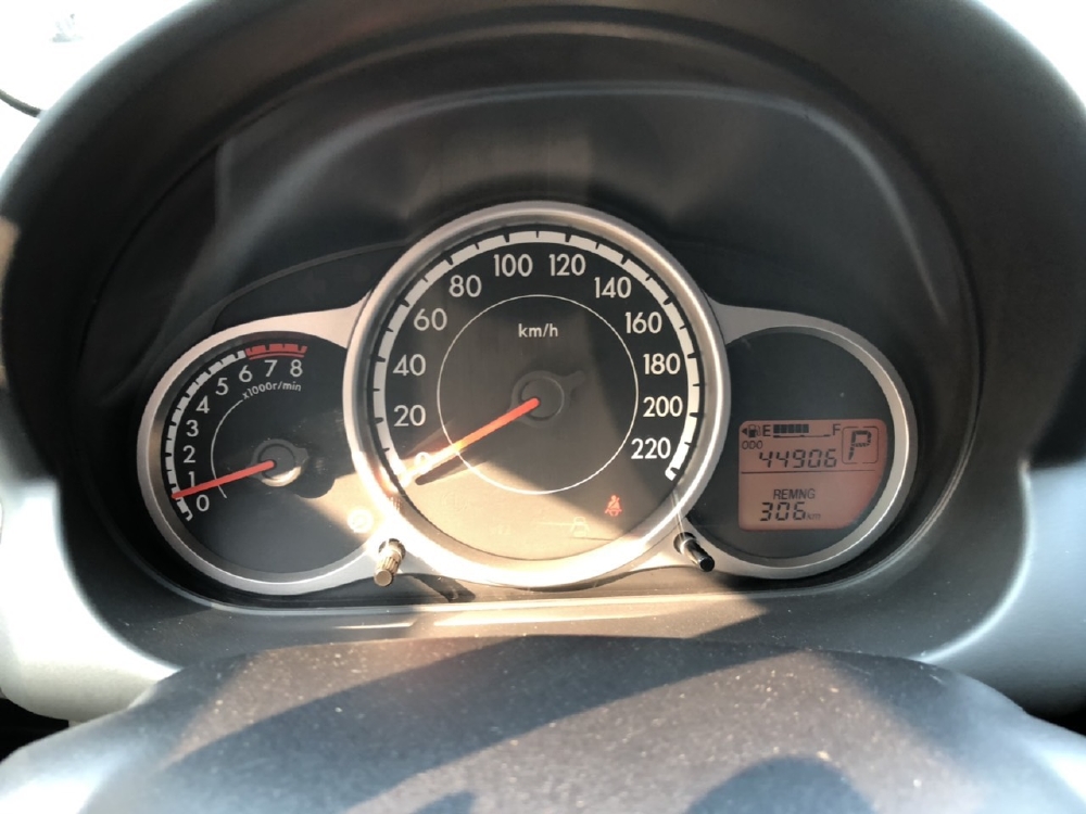 Bán Mazda 2 2014, màu đỏ, đúng chất lướt, biển TP, giá TL, hổ trợ góp