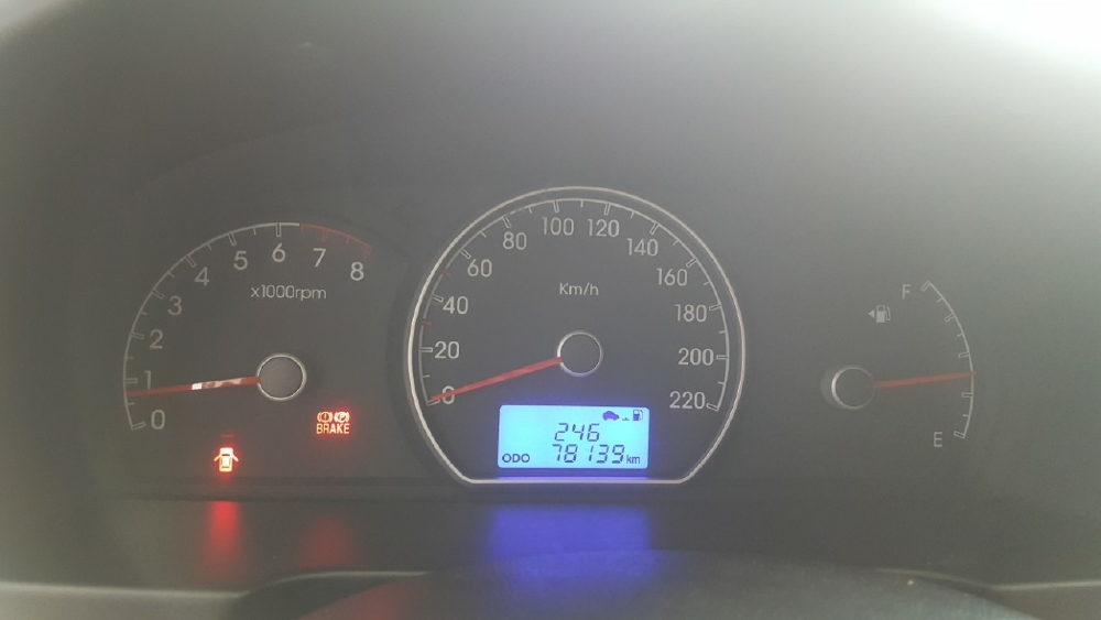 Bán Hyundai Avante 1.6MT màu đen VIP số sàn sản xuất 2014 một chủ đi 78000km