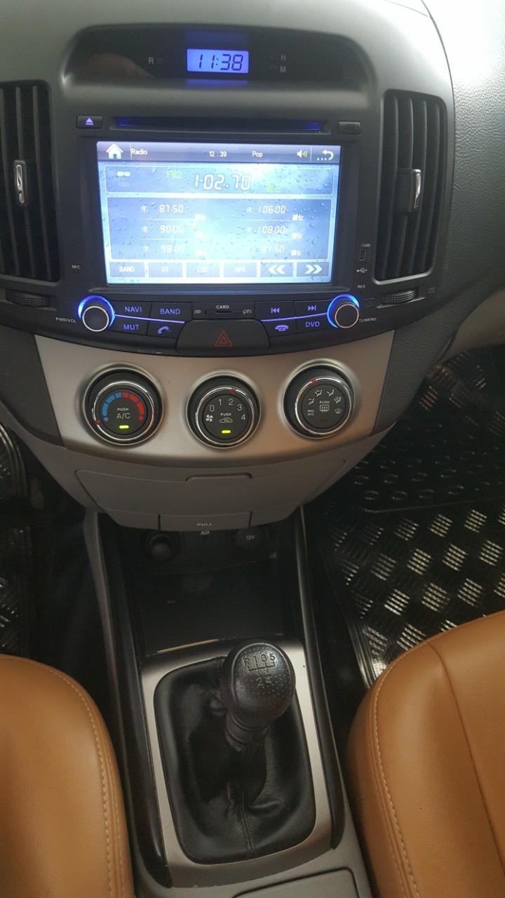 Bán Hyundai Avante 1.6MT màu đen VIP số sàn sản xuất 2014 một chủ đi 78000km