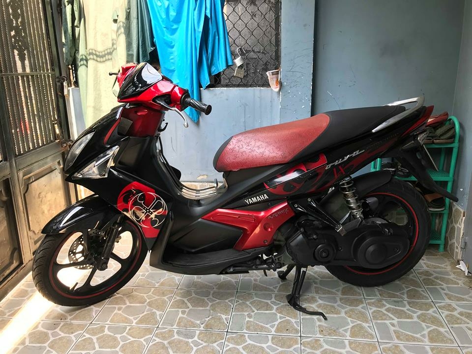 Xe Yamaha Nouvo LX 135 đỏ đen chính hãng