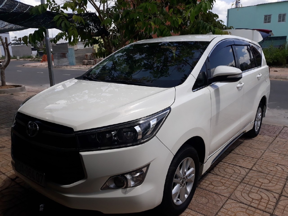 Bán Innova E 2017, màu trắng, đúng chất, giá TL, hổ trợ góp