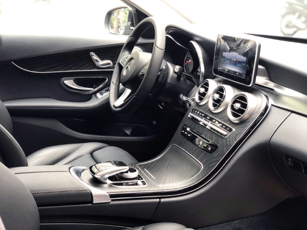 Bán Mercedes C200 2019 cũ - Xe đã qua sử dụng chính hãng