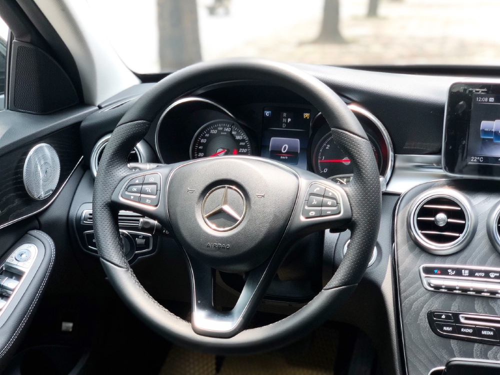 Bán Mercedes C200 2019 cũ - Xe đã qua sử dụng chính hãng