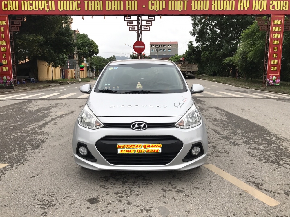 Hyundai Grand i10 1.0 MT sản xuất 2014, màu bạc, nhập khẩu. Xe Tuyển