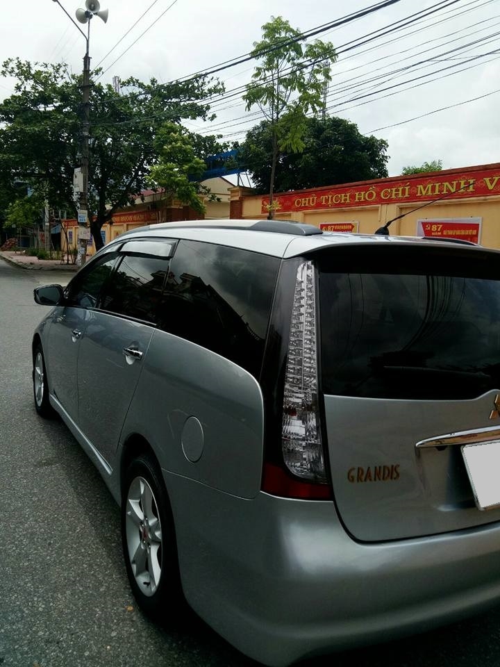 bán xe Grandish 2008 số tự động màu bạc phôm mới