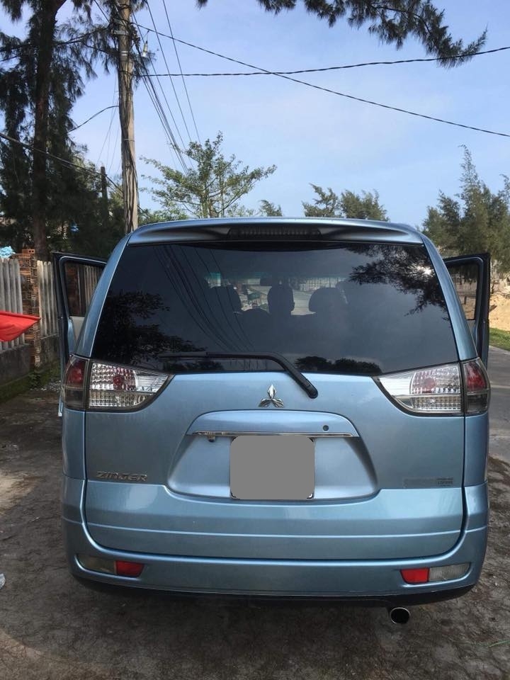 Bán Mitsubishi Zinger 2009 số sàn màu xanh độc nhất SG.