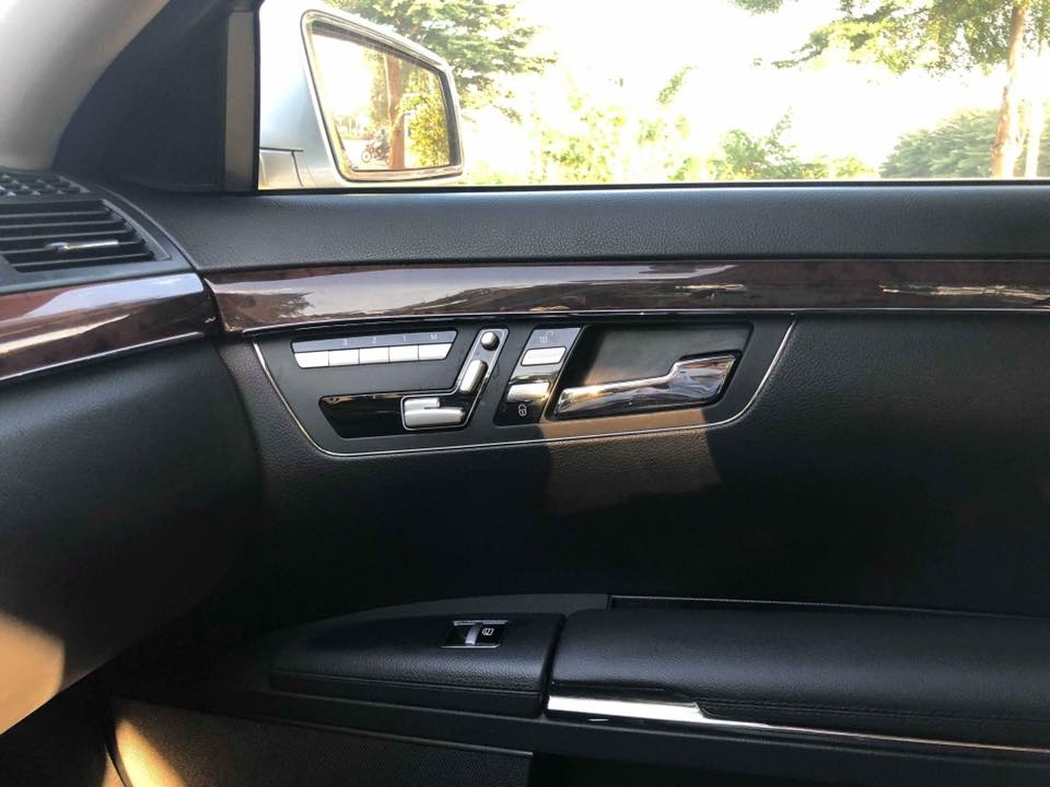 bán xe S400 đời 2011 màu bạc đi 43.000 Km biển tp chính chủ