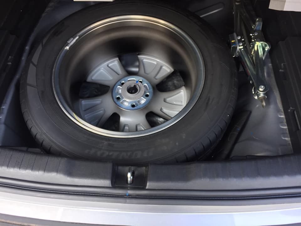 Cần bán Honda Crv sản xuất 2017, số tự động, Full 2.4, màu bạc cực đẹp
