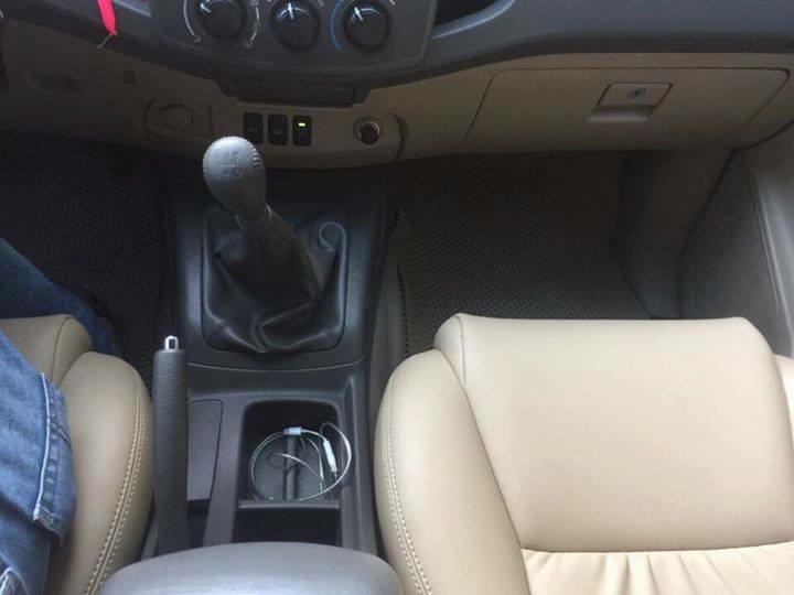 Bán Toyota Fortuner 2014 máy dầu xám chì đẹp như mới.