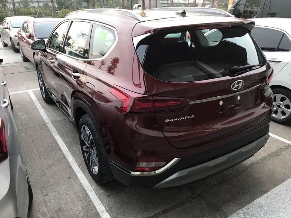Hyundai Santafe 2019 giá siêu cạnh tranh trên thị trường
