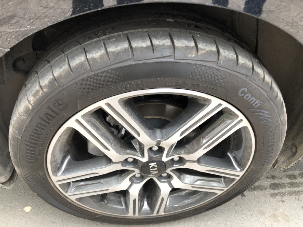 Bán Cerato 2.0 Premium 2018, siêu lướt, biển TP, giá TL, hổ trợ góp