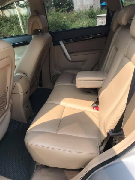 Cần bán ô tô Captiva LTZ 2009, màu bạc số tự động, gia đình ít đi, trùm mền là nhiều