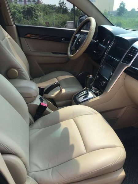 Cần bán ô tô Captiva LTZ 2009, màu bạc số tự động, gia đình ít đi, trùm mền là nhiều