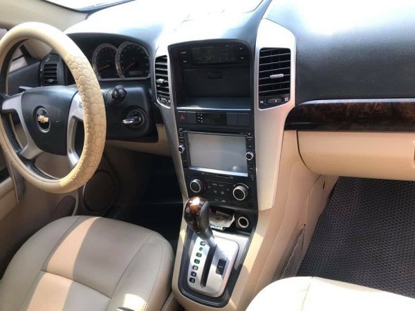 Cần bán ô tô Captiva LTZ 2009, màu bạc số tự động, gia đình ít đi, trùm mền là nhiều
