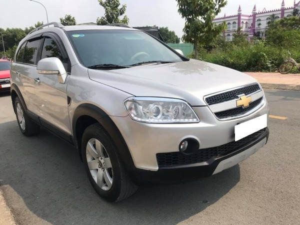 Cần bán ô tô Captiva LTZ 2009, màu bạc số tự động, gia đình ít đi, trùm mền là nhiều