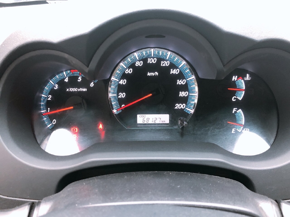 Bán Toyata Fortuner sx 2016 màu bạc