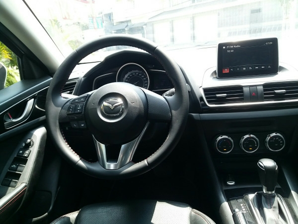 Bán chiếc Mazda 3 tự động 2017 dk 2018 Trắng trẻ đẹp lung linh