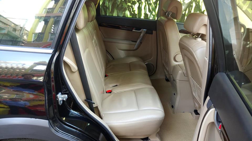Gia đình cần bán xe Chevrolet Captiva đời 2008 số tự động màu đen, xe chăm sóc kỷ