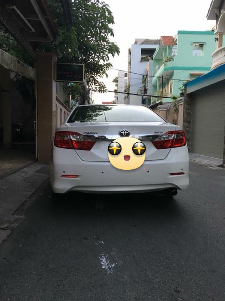 Bán xe Toyota Camry 2.5G đời 2013 màu trắng cực đẹp, xe gia đình đi cẩn thận