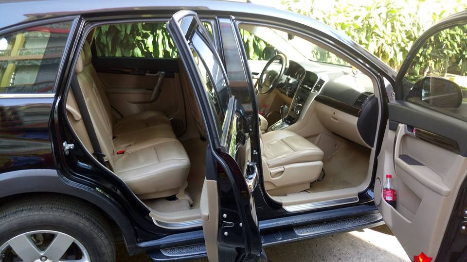 Gia đình cần bán xe Chevrolet Captiva đời 2008 số tự động màu đen, xe chăm sóc kỷ